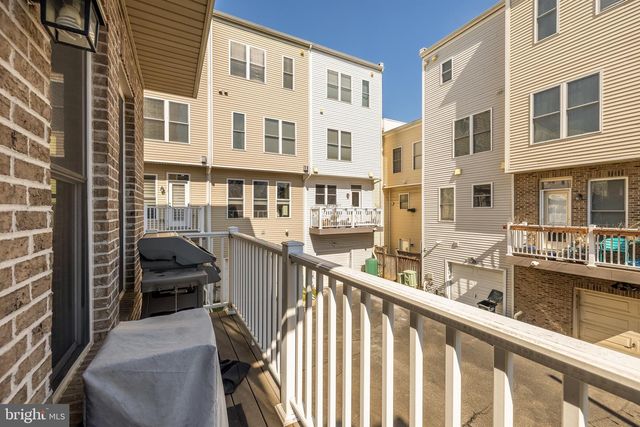 920 4TH ST SE, Washington, DC 20003