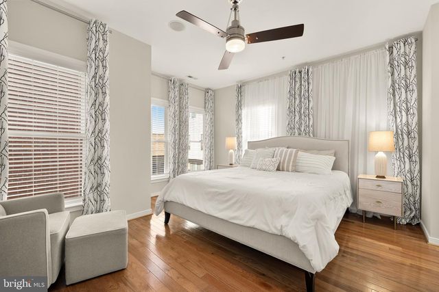 920 4TH ST SE, Washington, DC 20003