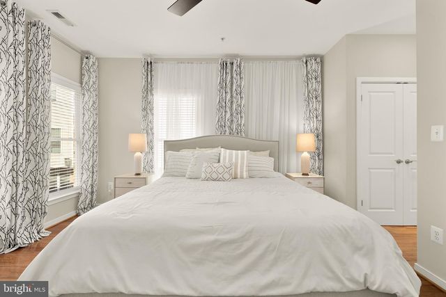 920 4TH ST SE, Washington, DC 20003