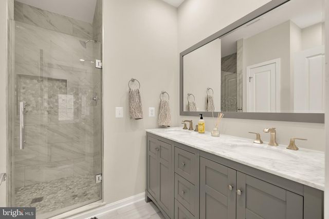 920 4TH ST SE, Washington, DC 20003