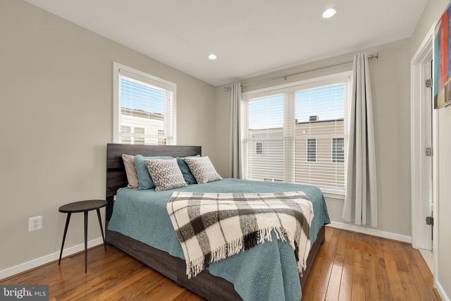 920 4TH ST SE, Washington, DC 20003