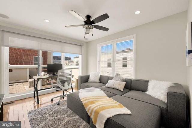 920 4TH ST SE, Washington, DC 20003