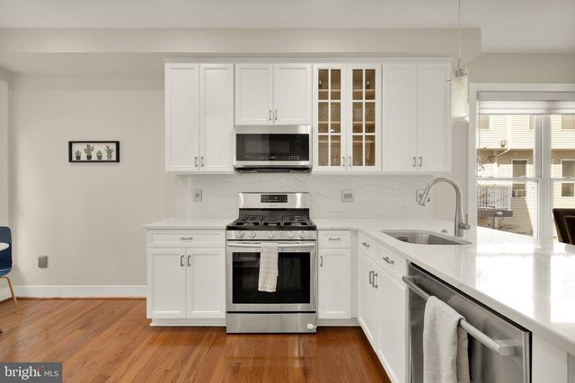 920 4TH ST SE, Washington, DC 20003