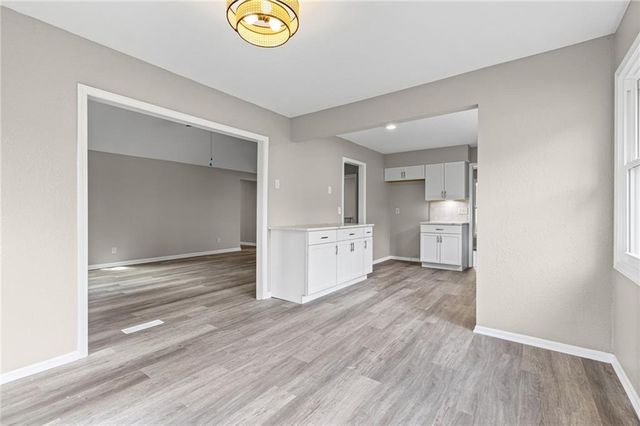 1605 High Drive, Liberty, MO 64068