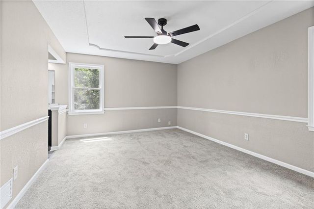 1605 High Drive, Liberty, MO 64068