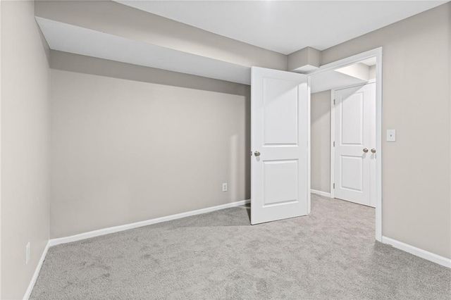 1605 High Drive, Liberty, MO 64068
