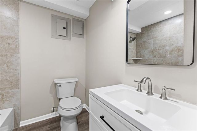 1605 High Drive, Liberty, MO 64068
