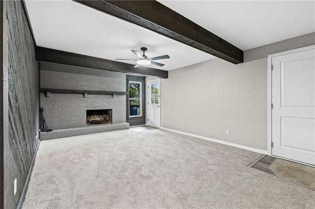 1605 High Drive, Liberty, MO 64068