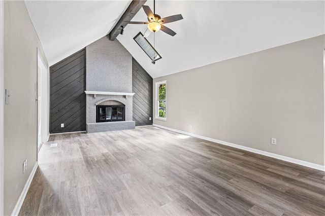 1605 High Drive, Liberty, MO 64068