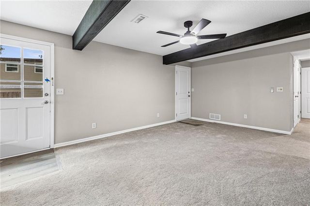1605 High Drive, Liberty, MO 64068