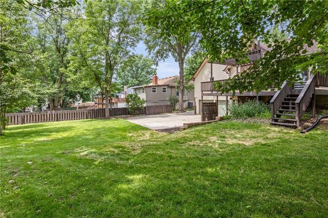 1605 High Drive, Liberty, MO 64068