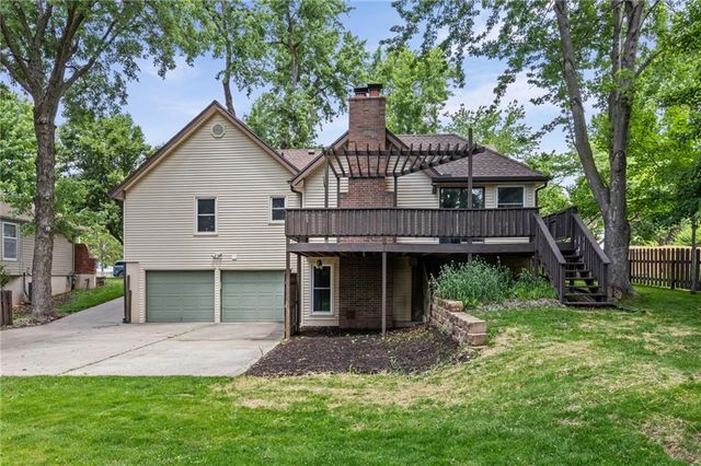 1605 High Drive, Liberty, MO 64068