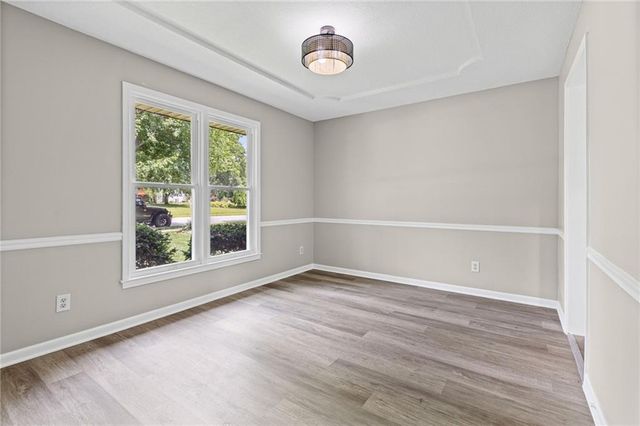 1605 High Drive, Liberty, MO 64068