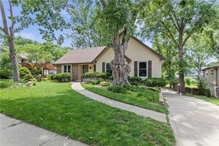 1605 High Drive, Liberty, MO 64068