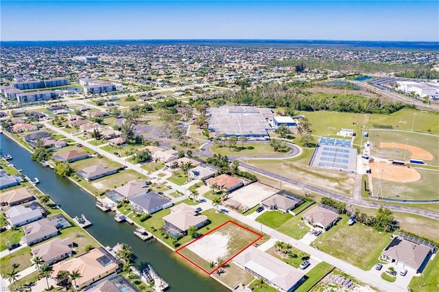 3429 SW 17th PL, Cape Coral, FL 33914
