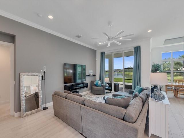 8220 Halbert Lane, Vero Beach, FL 32968