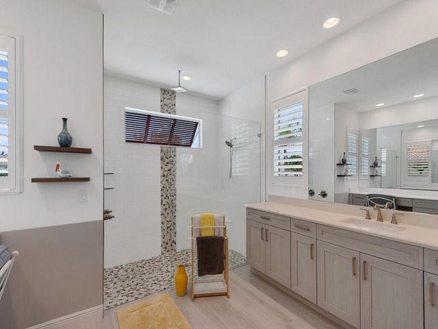 8220 Halbert Lane, Vero Beach, FL 32968