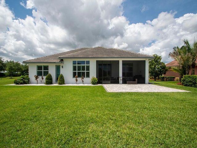 8220 Halbert Lane, Vero Beach, FL 32968