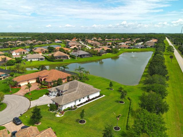 8220 Halbert Lane, Vero Beach, FL 32968