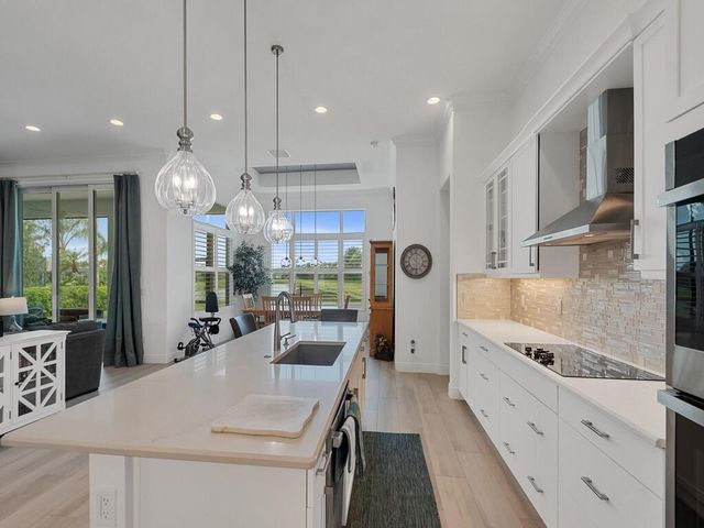 8220 Halbert Lane, Vero Beach, FL 32968