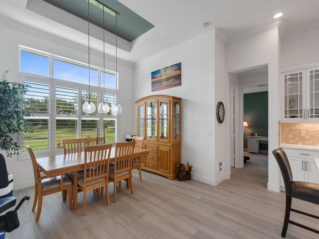 8220 Halbert Lane, Vero Beach, FL 32968