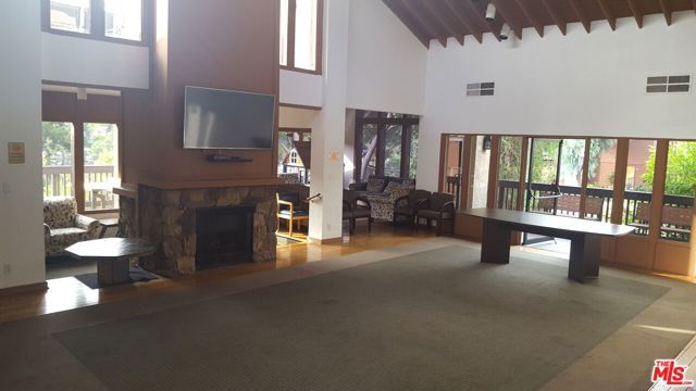 2207 Summertime Lane, Culver City, CA 90230