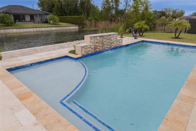 1528 SW 15th Avenue, Cape Coral, FL 33991