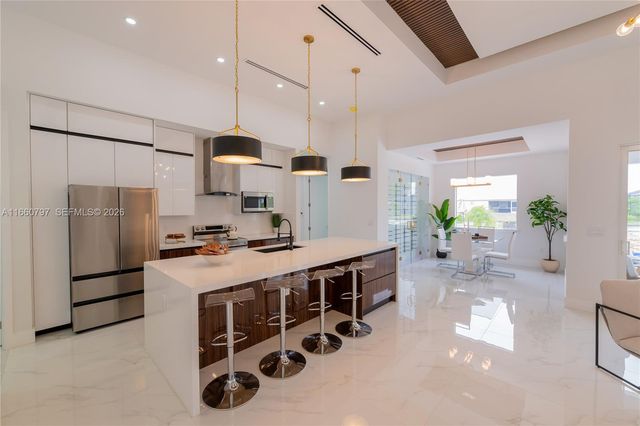 1528 SW 15th Avenue, Cape Coral, FL 33991