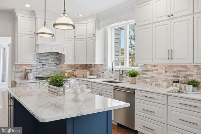 520 SUNSET HOLLOW RD, West Chester, PA 19380