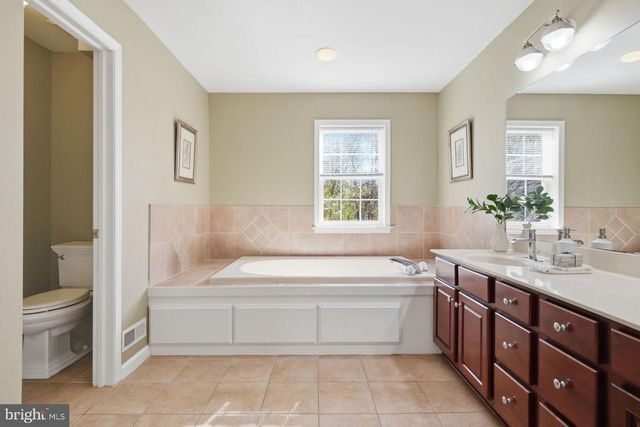 520 SUNSET HOLLOW RD, West Chester, PA 19380