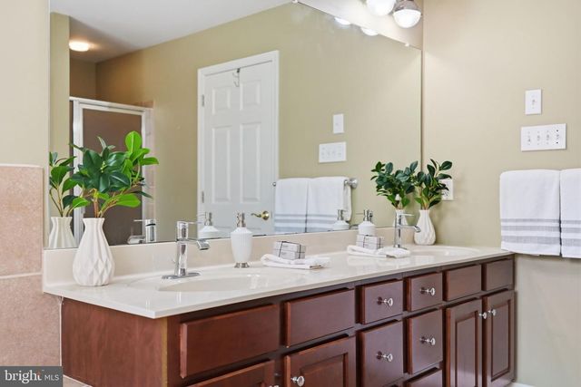 520 SUNSET HOLLOW RD, West Chester, PA 19380