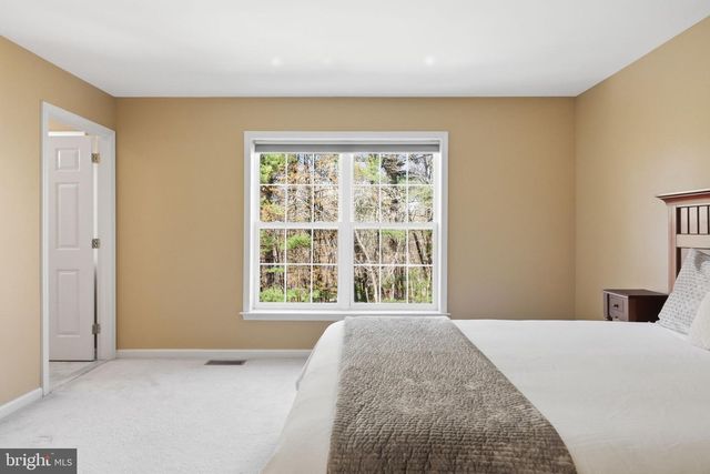 520 SUNSET HOLLOW RD, West Chester, PA 19380