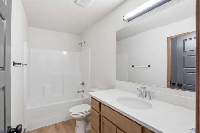 4026 MAGNUM RD, Rapid City, SD 57703