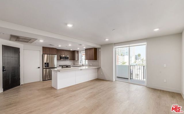 707 S Berendo Street 601, Los Angeles, CA 90005