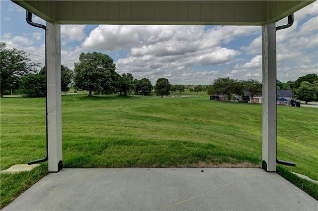 6400 NW 98th Street, Kansas City, MO 64153