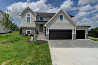6400 NW 98th Street, Kansas City, MO 64153
