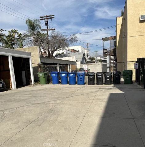 733 N RIDGEWOOD Place, Hollywood, CA 90038