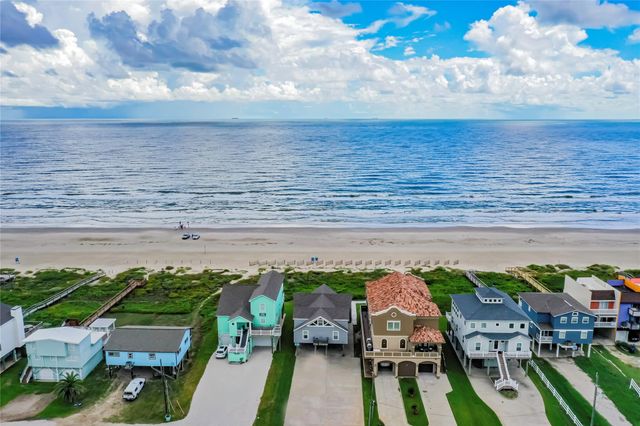103 Southwind Drive, Surfside Beach, TX 77541