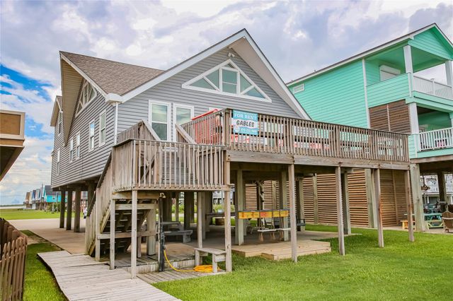 103 Southwind Drive, Surfside Beach, TX 77541