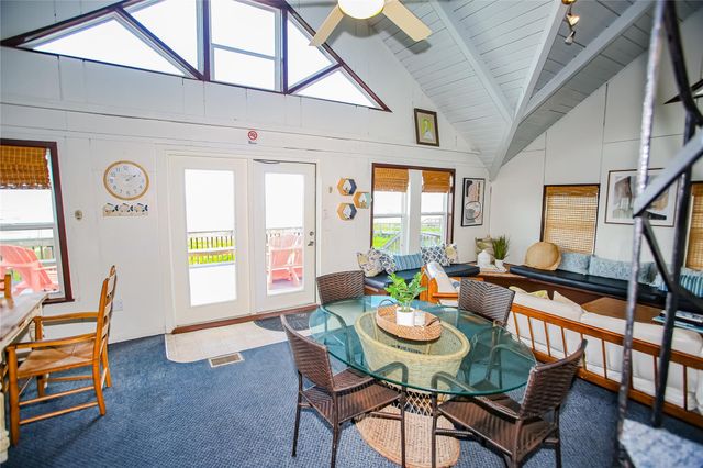 103 Southwind Drive, Surfside Beach, TX 77541