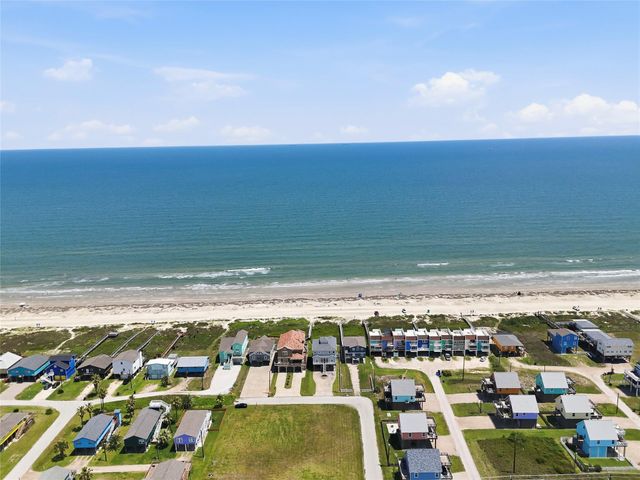 103 Southwind Drive, Surfside Beach, TX 77541