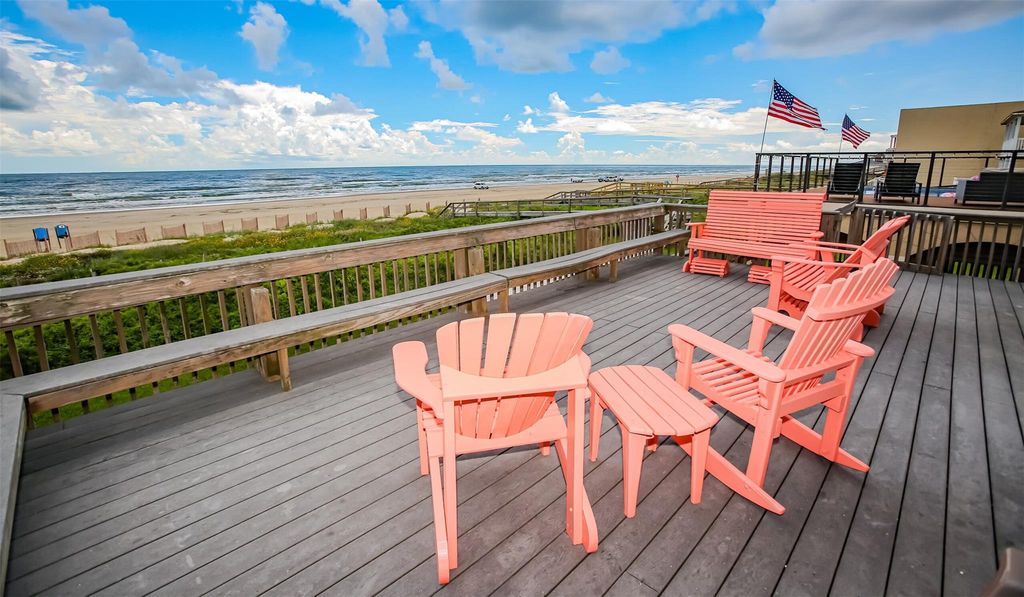 103 Southwind Drive, Surfside Beach, TX 77541