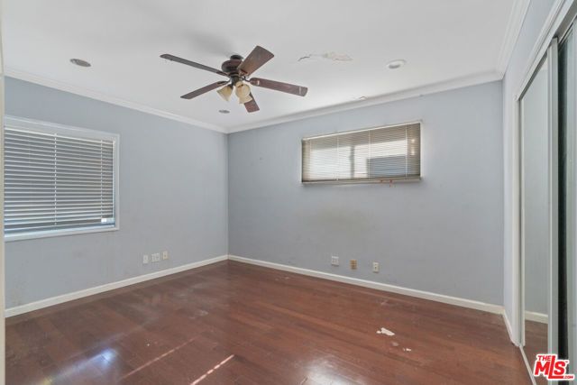 23357 Hatteras Street, Woodland Hills (los Angeles), CA 91367