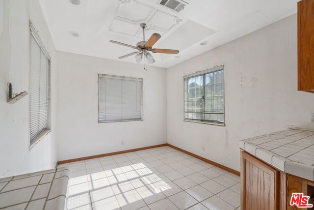 23357 Hatteras Street, Woodland Hills (los Angeles), CA 91367