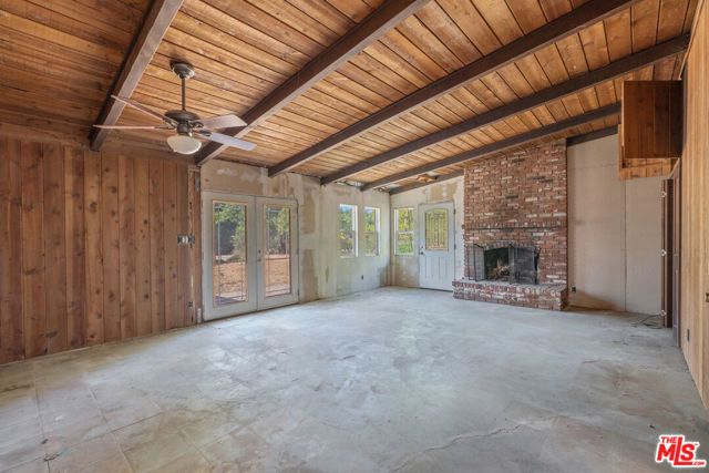 23357 Hatteras Street, Woodland Hills (los Angeles), CA 91367