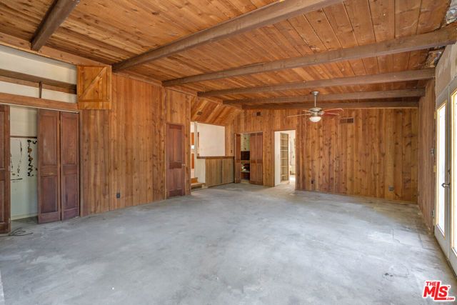 23357 Hatteras Street, Woodland Hills (los Angeles), CA 91367