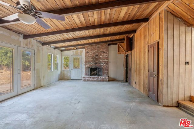 23357 Hatteras Street, Woodland Hills (los Angeles), CA 91367