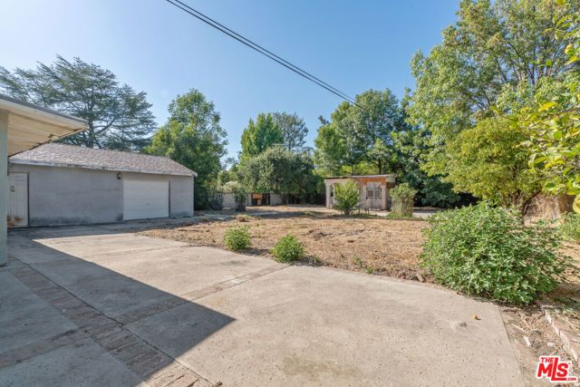 23357 Hatteras Street, Woodland Hills (los Angeles), CA 91367