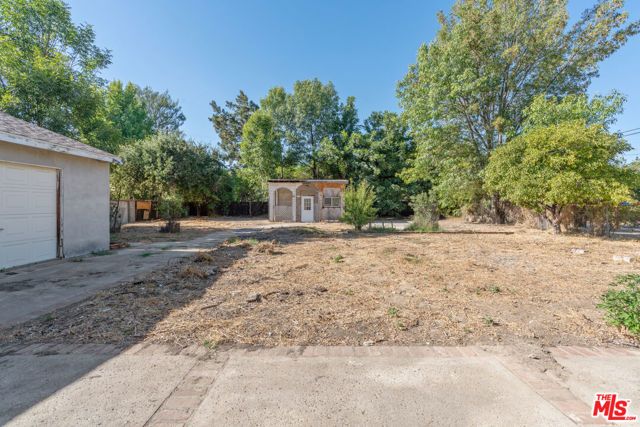 23357 Hatteras Street, Woodland Hills (los Angeles), CA 91367