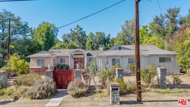 23357 Hatteras Street, Woodland Hills (los Angeles), CA 91367